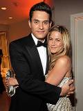Jennifer Aniston con un Galán